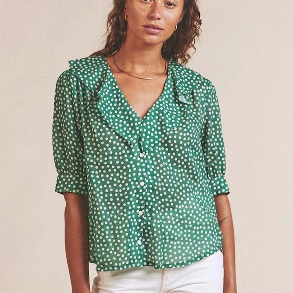 Trovata Shirt Green Polka Dot Size Medium Anthro Cottage Coastal Chelsea Collar